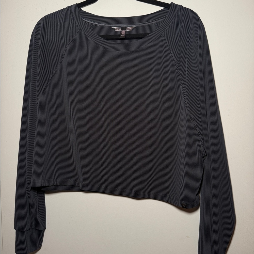 Victoria's Secret Black Cropped Sweatshirt